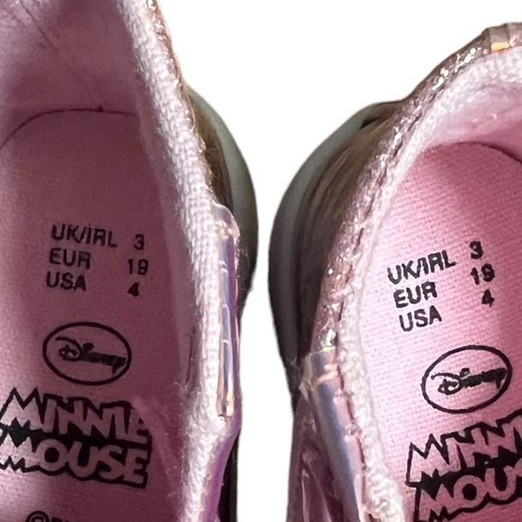 - Disney Minnie Mouse Girls Pink Glitter Shoes like new size 4 - Picture 2 of 8